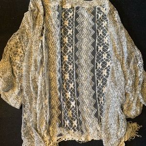 Hollister White Kimono